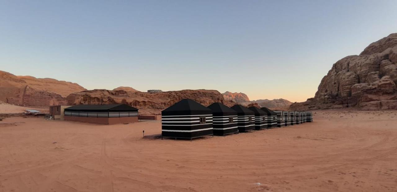 Bedouin Holidays Camp And Jeep Tours 瓦迪拉姆 外观 照片