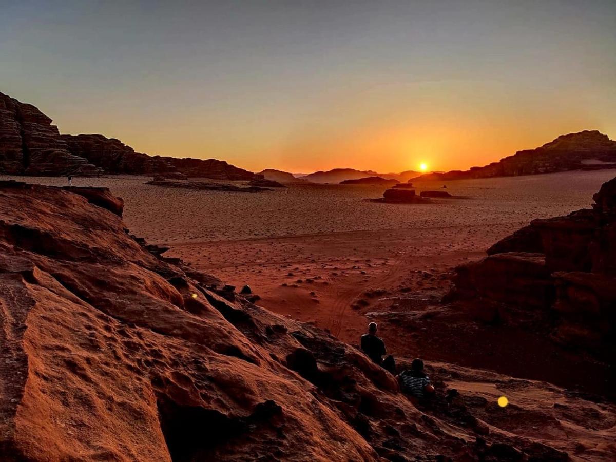 Bedouin Holidays Camp And Jeep Tours 瓦迪拉姆 外观 照片