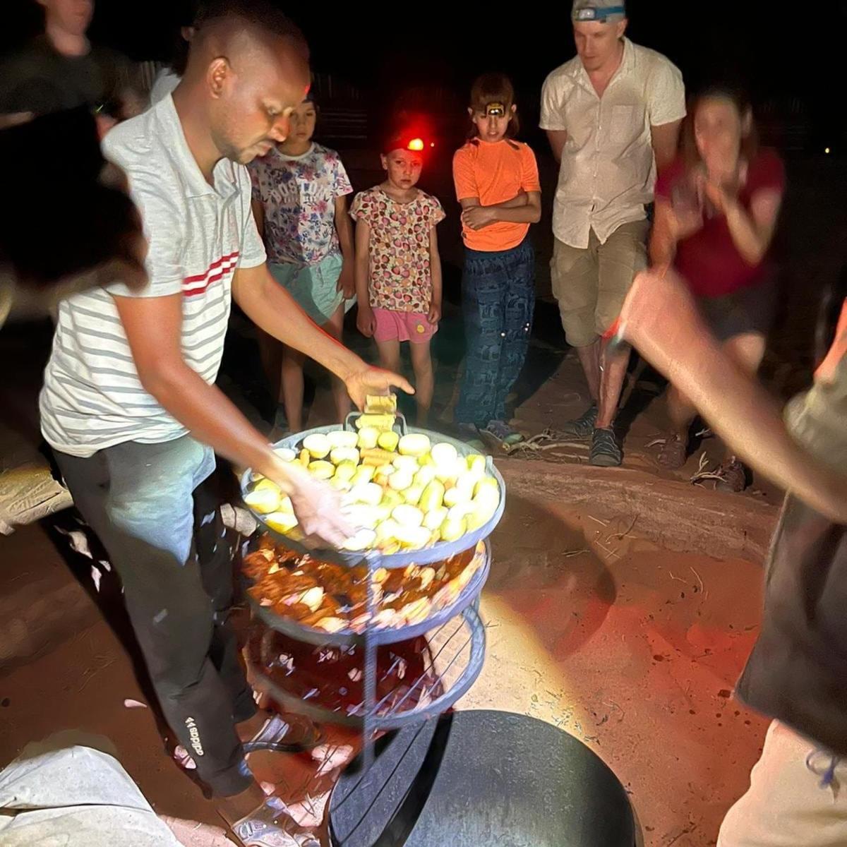 Bedouin Holidays Camp And Jeep Tours 瓦迪拉姆 外观 照片
