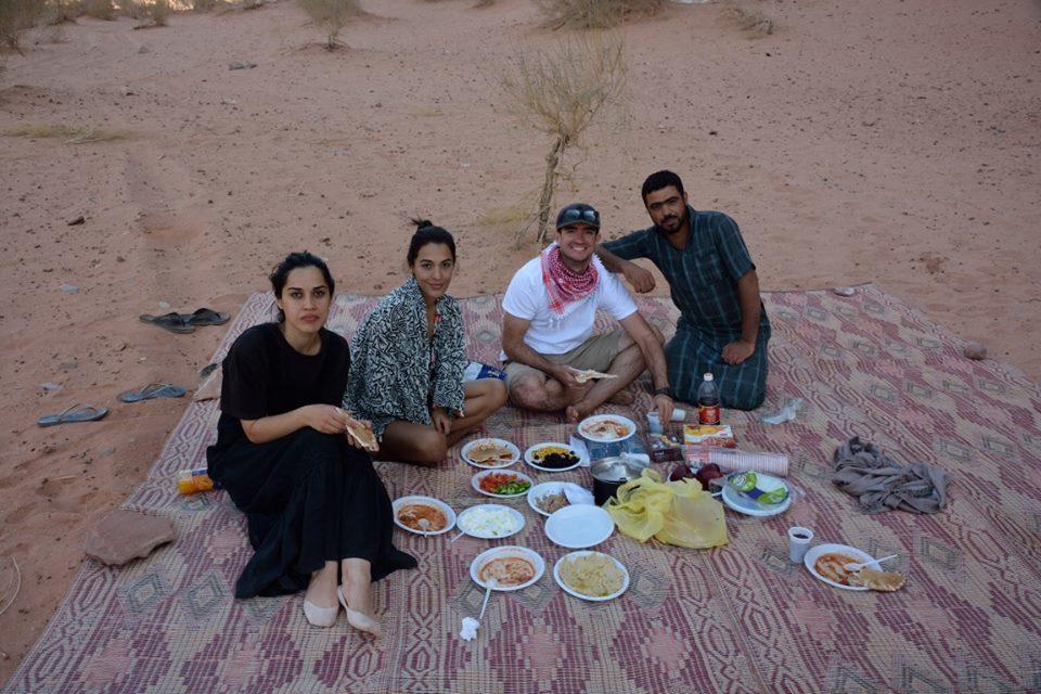 Bedouin Holidays Camp And Jeep Tours 瓦迪拉姆 外观 照片