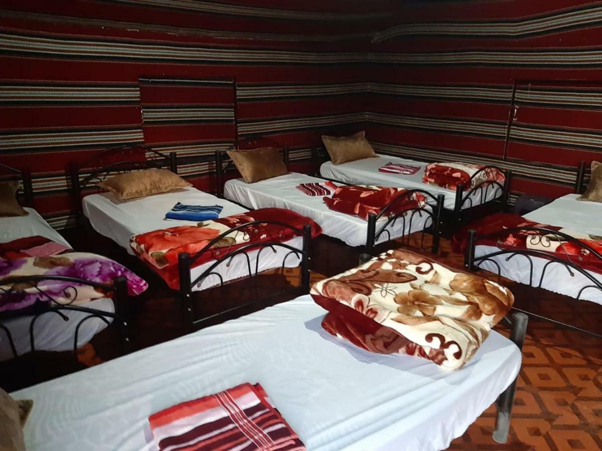 Bedouin Holidays Camp And Jeep Tours 瓦迪拉姆 外观 照片